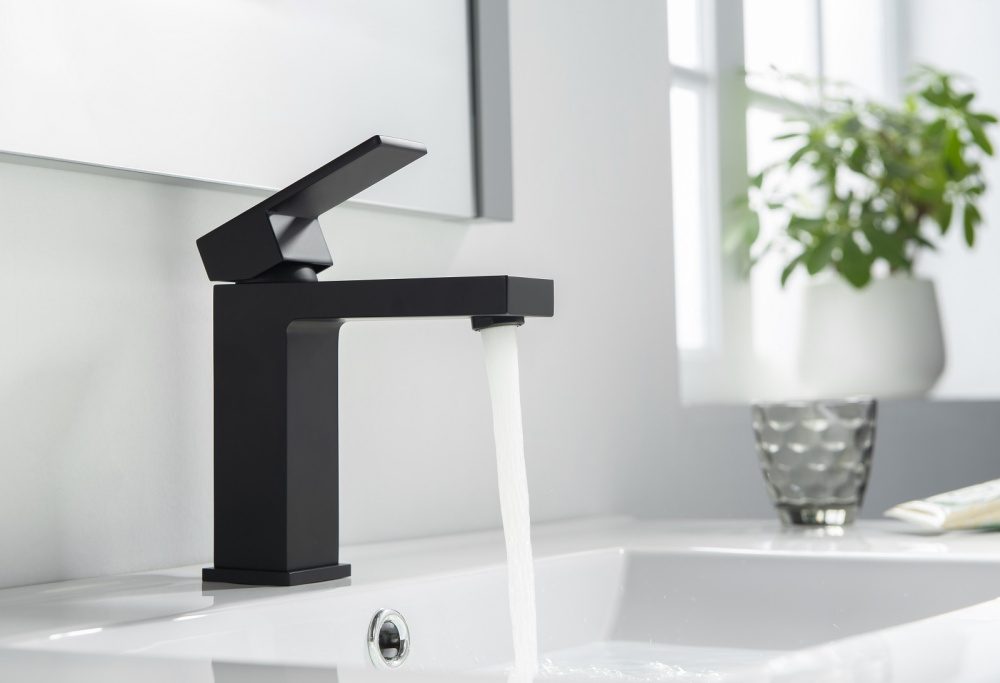 Фото Смеситель для раковины Timo Selene 2061/03F черный