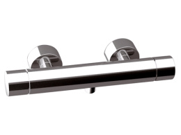 Смеситель Remer для ванны короткий нос RR NR 02 2 + светодиод