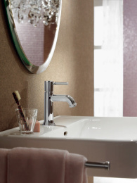 Фото Смеситель для раковины Hansgrohe Talis Classic (14118000) хром