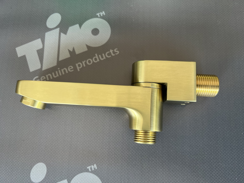 Фото Душевая система встроенная с термостатом Timo Petruma SX-5049/17SM золото матовое