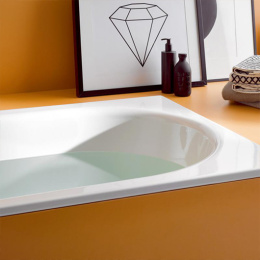 Фото Стальная ванна Bette Comodo 1621-000 PLUS перелив впереди, 180х80 шумоизоляция, покрытие антигрязь