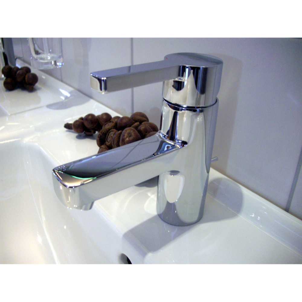 Смеситель Grohe Lineare 32115 000 для раковины
