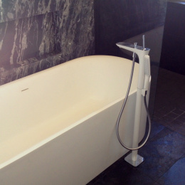 Смеситель для ванны Hansgrohe PuraVida (15473400) хром, белый