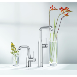 Смеситель для раковины Grohe Essence New 32901001 корпус высокий