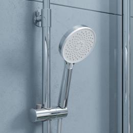 Фото Душевая система Iddis Shelfy (SHESBBTi06) хром