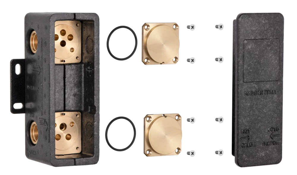 Фото Скрытая часть на 3 выхода Remer RRBOX93