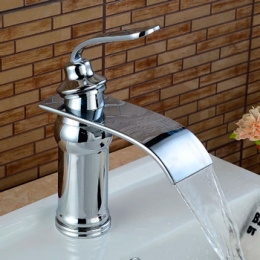 Смеситель для умывальника MATRIX SMF-223880 "водопад"