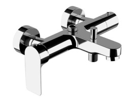 Фото Смеситель Remer для ванны короткий нос RR i3434 с вых3/4 для душ.колонны