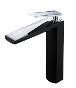 Фото Смеситель для умывальника Boheme Venturo (372-B) черный, хром