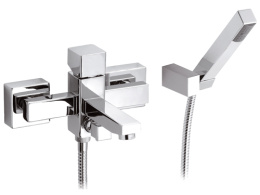 Фото Смеситель Remer для ванны короткий нос RR S02