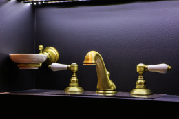 Фото Смеситель Nicolazzi P.M. Blanc 1408BZ78 для раковины на 3 отверстия, гальваническая бронза