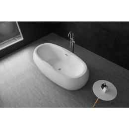 Акриловая ванна BelBagno (BB502-1800-900) белая