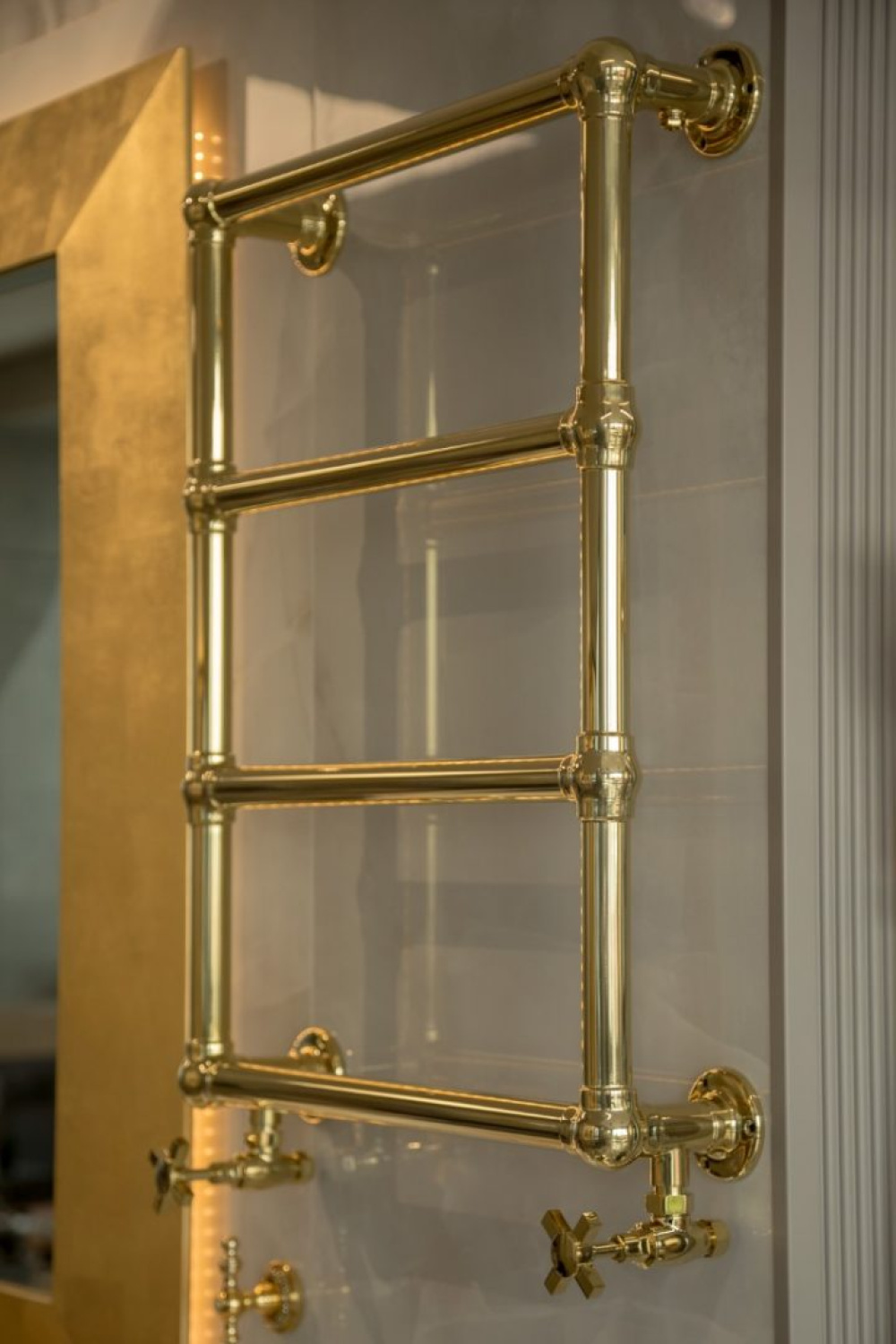 Фото Полотенцесушитель водяной Boheme (719) золото