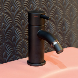 Фото Смеситель для биде Cisal Less New LN00055040, черный