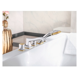 Смеситель на борт ванны на 4 отверстия 31315090 Hansgrohe Metropol Classic (хром, золото)