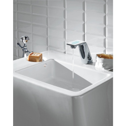 Смеситель Oras Alessi 8710F для раковины, сенсорный