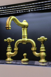 Фото Смеситель Nicolazzi Dames Anglaises 1419DB78 для раковины, темная бронза, ручки P. Mont Blanc