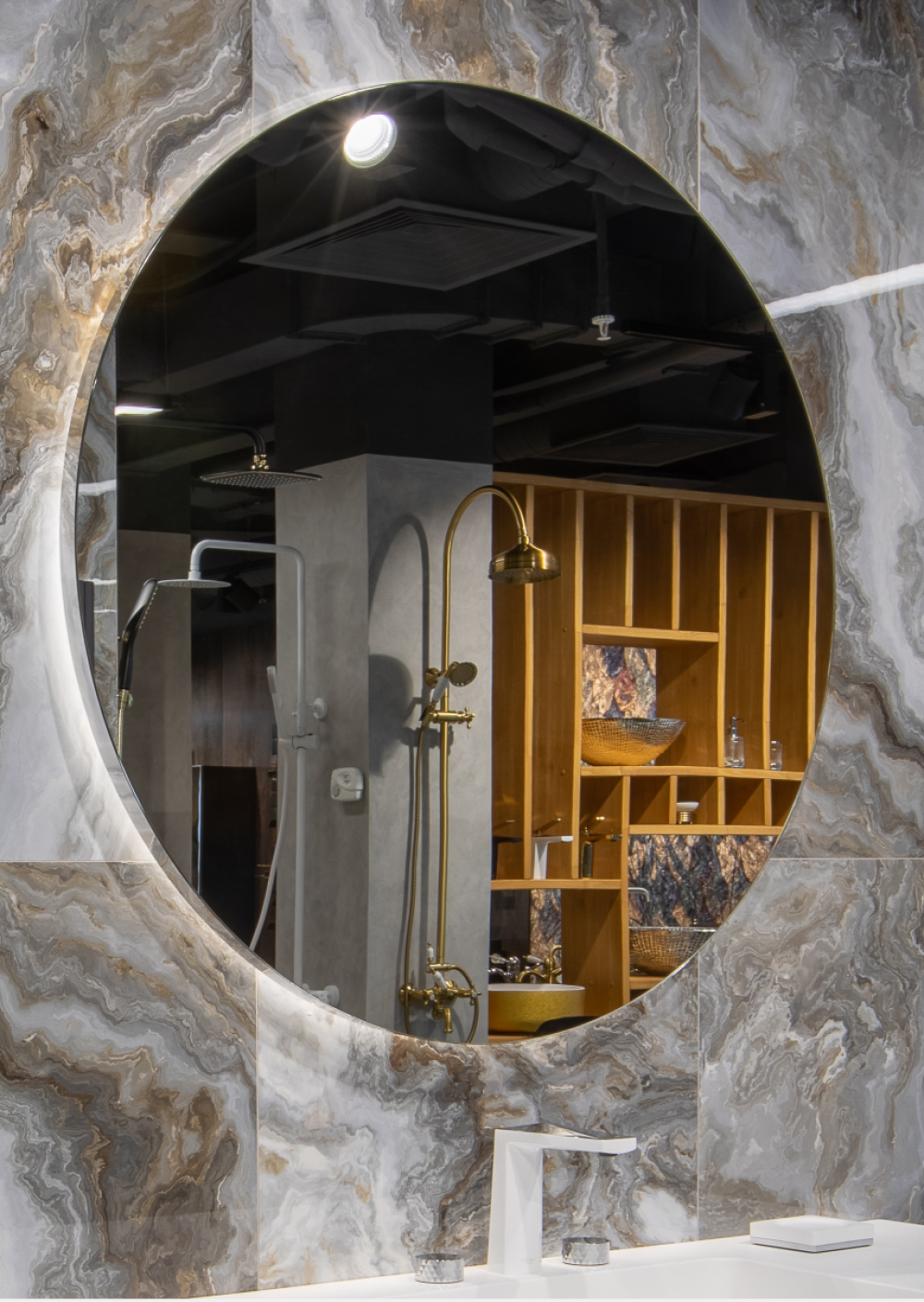 Фото Armadi Art ROMBO 545-100 Зеркало круглое с тыльной подсветкой , 100см