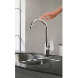 Фото Смеситель для мойки Remer RR LT72 ESP серия Touch ДЕМО с лампочкой вместо аэратора