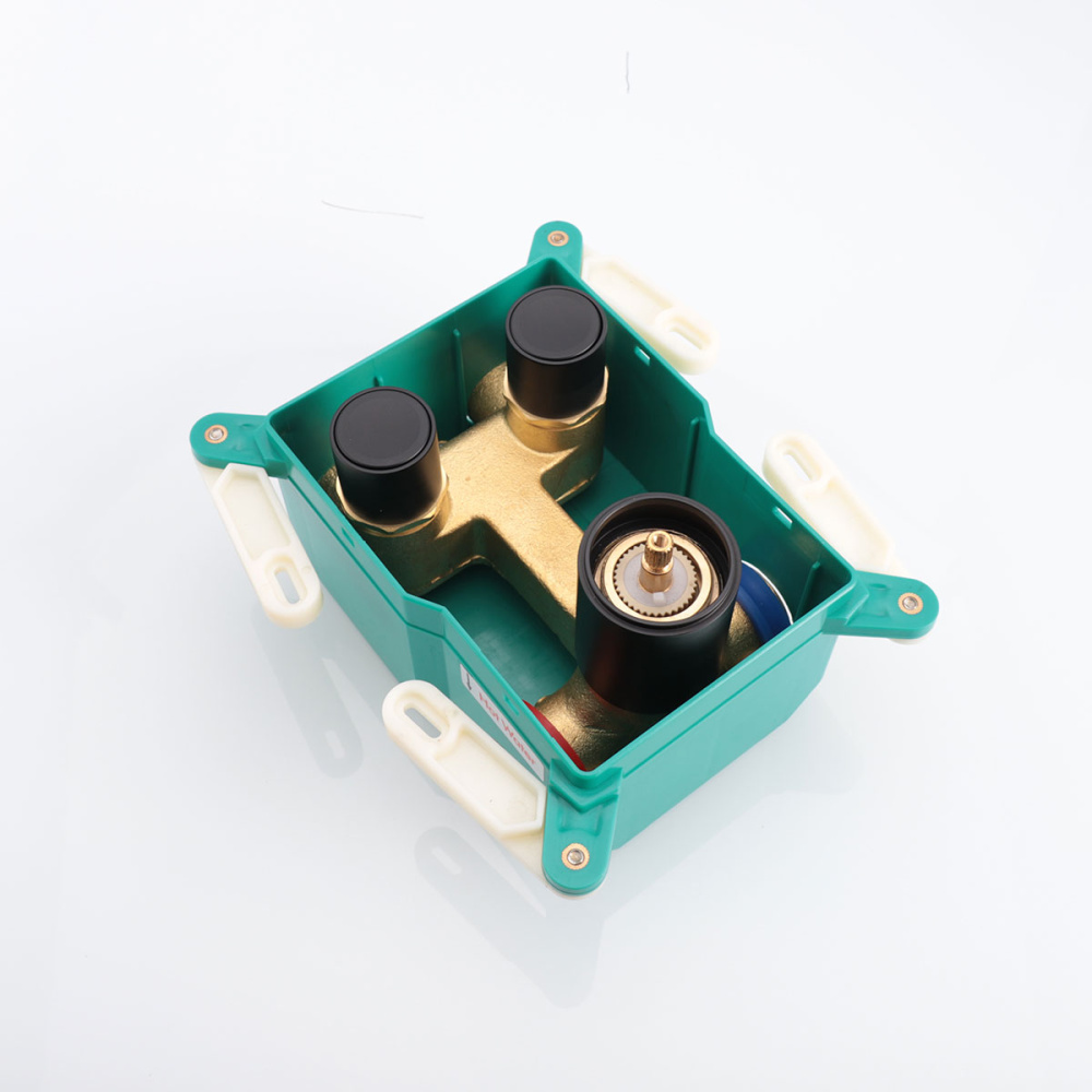 Фото Встраиваемый смеситель для душа Vincea (VSCV-421MB) черный матовый