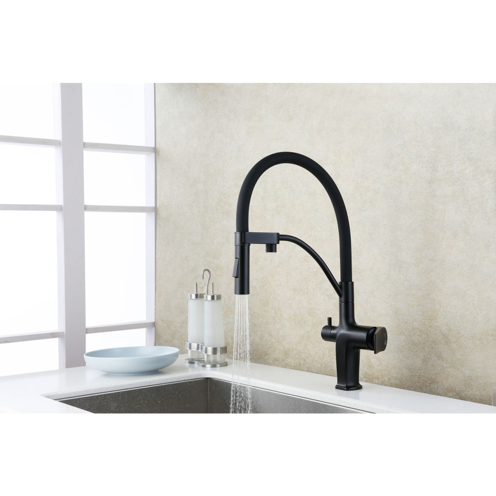 Смеситель для кухни Lemark Bronx (LM3761BL) черный