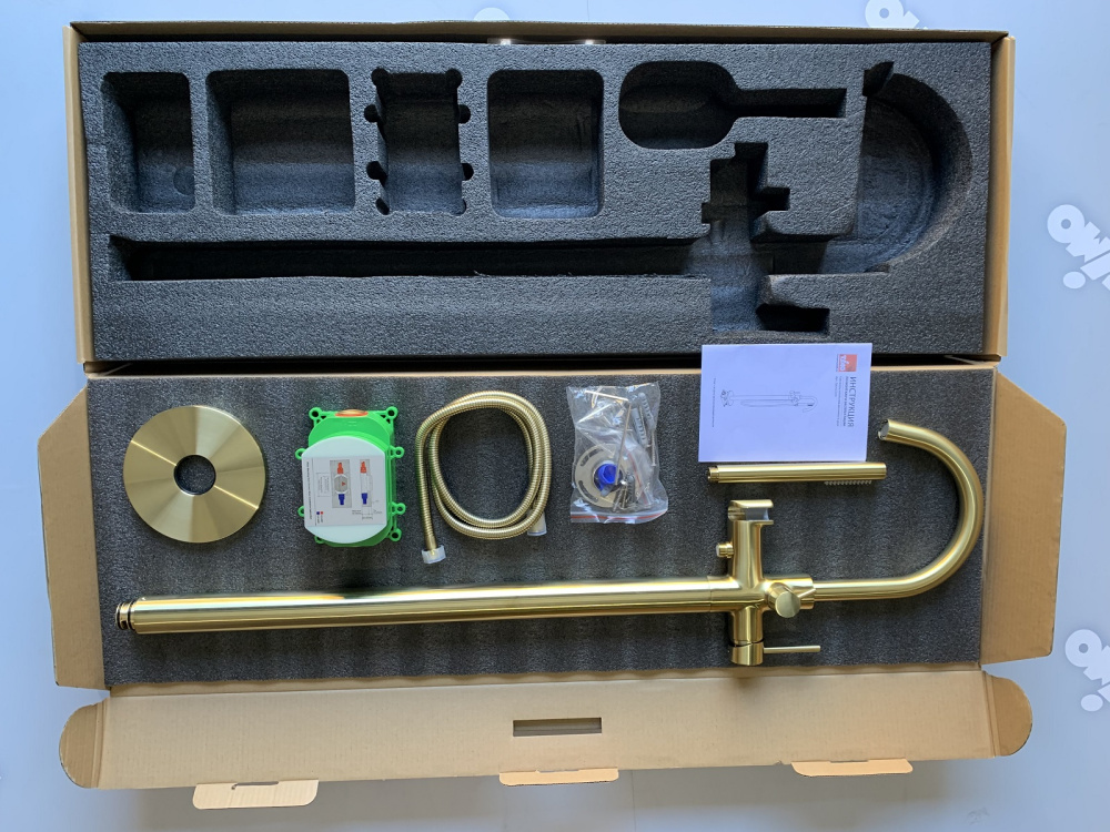 Фото Смеситель напольный для ванны с душем Timo Saona 2310/17Y-CR золото матовое