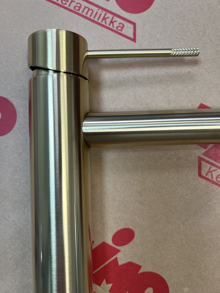 Фото Смеситель для раковины-чаши Timo Saona 2311/17F золото матовое