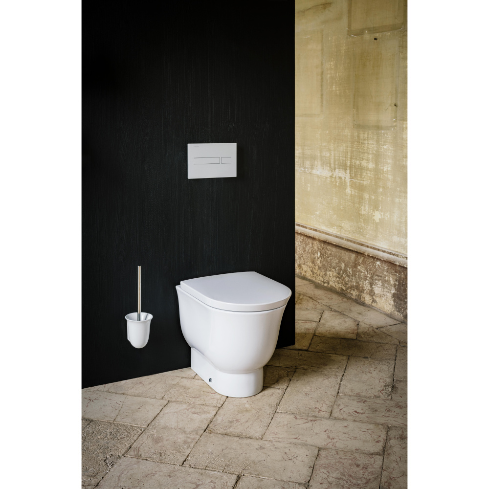 Ершик Laufen New Classic 8.7385.2.757.000.1 с керамическим держателем. Saphirkeramik, белый матовый