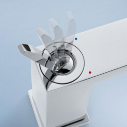 Фото Grohe Eurocube Joy 23658000 Смеситель для раковины стандартный