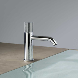 Фото Смеситель для раковины Paini Cox grip 7GCR205O хром