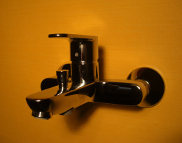 Смеситель для ванной 31642000 Talis E² Hansgrohe