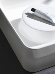 Раковина накладная с полочкой Laufen Val 8.1228.2.000.112.1 55 см, SaphirKeramik, без отверстия под 