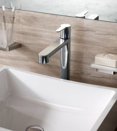 Фото Смеситель для умывальника Ravak (X070114)