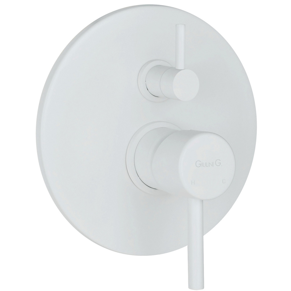 Фото Смеситель для душа встраиваемый с переключателем на 3 потребителя Giulini Futuro белый матовый F6513