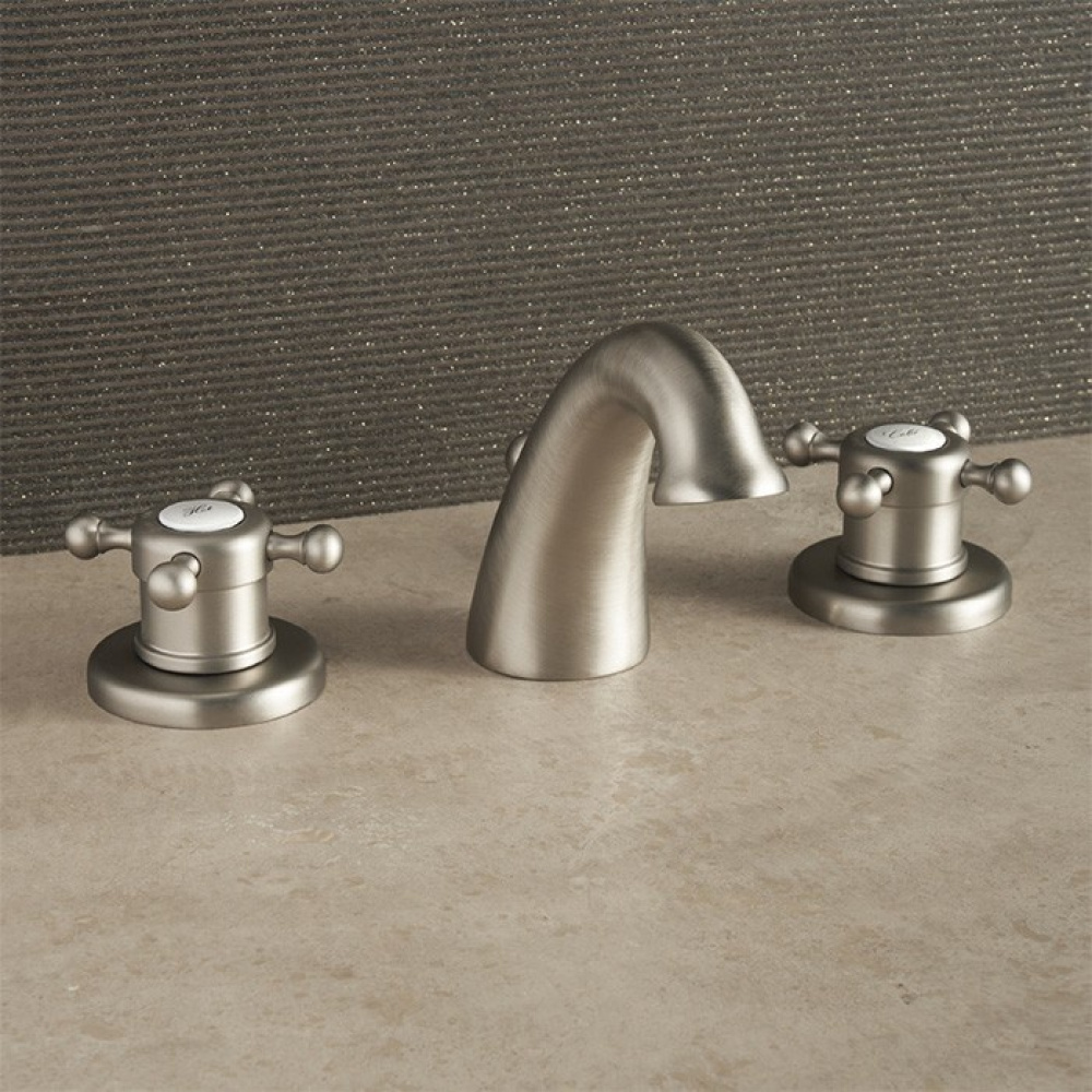 Смеситель для раковины Cisal Victorian VT0010102A