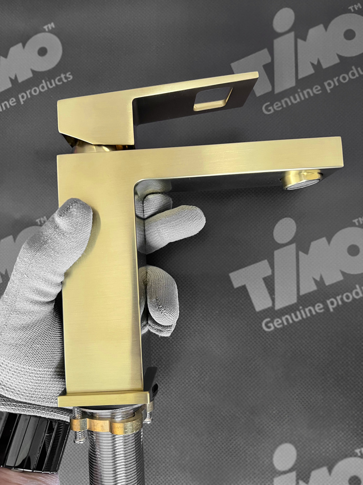 Фото Смеситель для раковины Timo Briana 7161/17F золото матовое