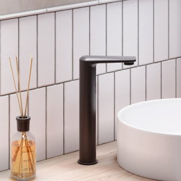 Фото Смеситель для раковины Damixa Jupiter (770280300) черный