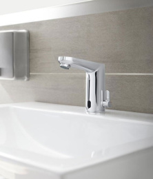 Фото Смеситель для раковины Grohe Eurosmart Cosmopolitan 36327001 электронный