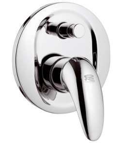 Фото Смеситель Remer для ванны встраиваемый RR T09