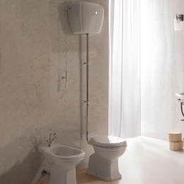 Фото Унитаз с бачком на высокой трубе Globo Paestum (PA001.BI+PA010.BI+BA005+BA003) хром, белый