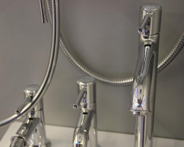 Фото Смеситель для раковины Hansgrohe Talis Classic (14116000) хром