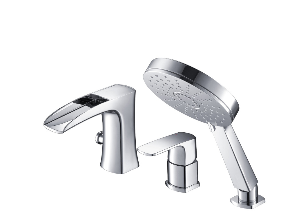 Фото Смеситель для ванны Timo Lumi (4210/00Y chrome)