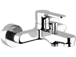 Фото Смеситель Remer для ванны короткий нос RR W05