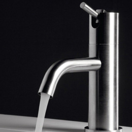 Фото Antonio Lupi Ayati AY302LU AISI304 Polished Смеситель для раковины, на 1 отв., излив: 155мм, высота: