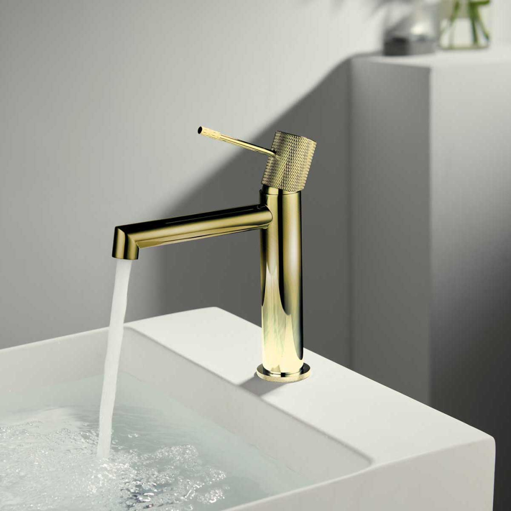 Фото Смеситель для раковины Vincea Desire (VBF-1D1BG) золото брашированное