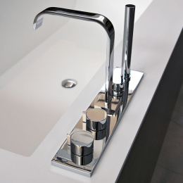 Фото Antonio Lupi Bikappa BK701 Смеситель на борт ванны, на 5 отв., излив: 215мм, цвет: хром