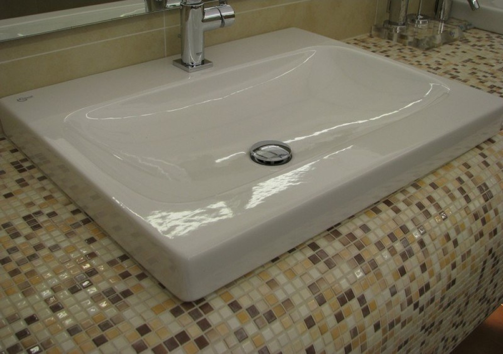 Фото Ideal Standard Simply U T016301 Раковина на 55 см