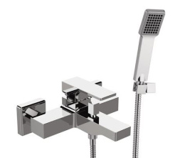 Фото Смеситель Remer для ванны короткий нос RR AU02